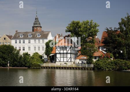 Binnenhafen, Hafen, Häuserreihe, Wiebke-Kruse-Turm, Glueckstadt, Binnenhafen, Haus, Häuser, Turm, Wahrzeichen, Koenigshof, Elbe, Schleswig-Holstei Stockfoto