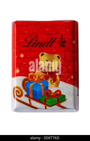 Lindt gewickelte Schweizer Milchschokolade Napolitains Schokolade von Lindt Adventskalender isoliert auf weißem Hintergrund Stockfoto