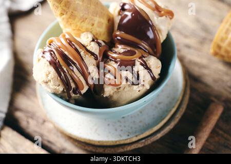 Köstliches Eis-Dessert mit Geschmack Stockfoto