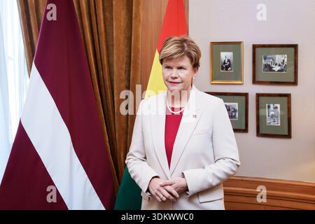 RIGA, Lettland. Februar 2026. Baiba Braze (Foto), Außenminister Lettlands, trifft sich mit Samuel Okudzeto Ablakwa, Außenminister Ghanas. Quelle: Gints Ivuskans/Alamy Live News Stockfoto
