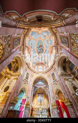 Mdina, antike und historische Stadt, alte Hauptstadt von Malta die Karmeliterkirche detailliertes Interieur, Panoramablick Mdina, Malta, Europa Stockfoto