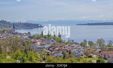 Sipplingen am Bodensee mit der Martinskirche Stockfoto