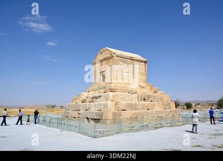 Grab von Cyrus dem Großen, Pasargadae, Pars, Iran, UNESCO-Weltkulturerbe Stockfoto