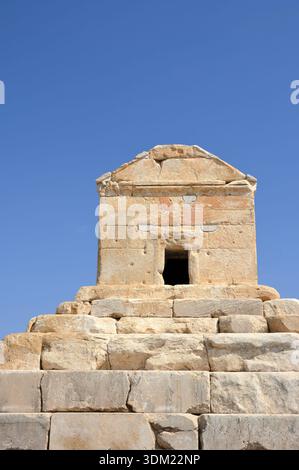 Grab von Cyrus dem Großen, Pasargadae, Pars, Iran, UNESCO-Weltkulturerbe Stockfoto