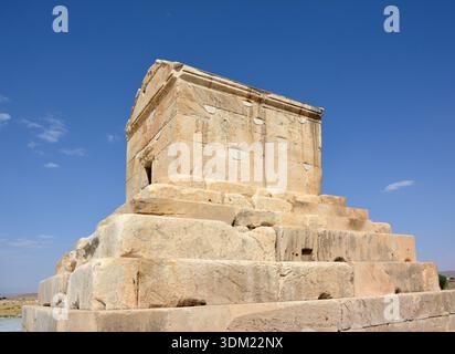 Grab von Cyrus dem Großen, Pasargadae, Pars, Iran, UNESCO-Weltkulturerbe Stockfoto
