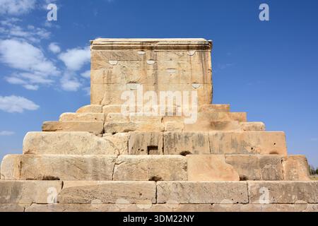 Grab von Cyrus dem Großen, Pasargadae, Pars, Iran, UNESCO-Weltkulturerbe Stockfoto
