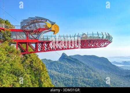 03-04-2024, Malaysia, Langkawi-Eagle's Nest Skywalk Stockfoto