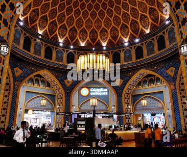 Persischer Gerichtshof der Ibn Battuta Mall, Dubai, Dubai Emirate, Vereinigte Arabische Emirate Stockfoto