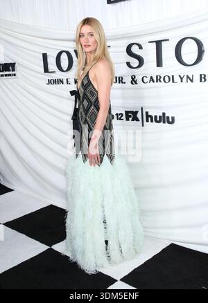 New York City, USA. Februar 2026. Sarah Pidgeon nahm an der Premiere von FX „Love Story: John F. Kennedy Jr. & Carolyn Bessette“ teil, die am 3. Februar 2026 in der Carnegie Hall in New York City stattfand © Steven Bergman/AFF-USA.COM Credit: AFF/Alamy Live News Stockfoto