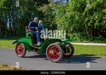 1903 Union Green de Dion Bouton Antique Car, ein offener Zweisitzer mit einem 6 PS starken Einzylindermotor. Es ist ein Model Q Populaire, ein beliebtes importiertes Auto in Großbritannien Stockfoto