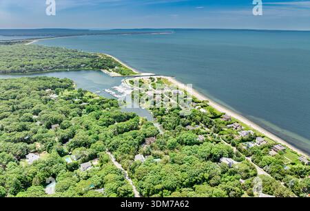 Blick aus der Vogelperspektive auf clearwater Beach und Umgebung, East hampton, ny Stockfoto