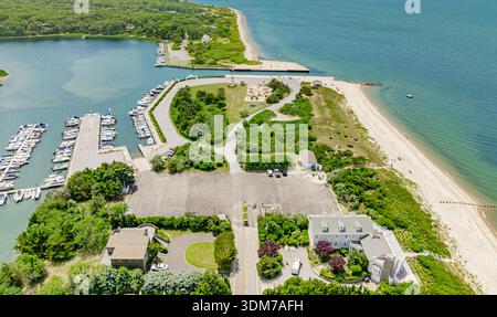 Blick aus der Vogelperspektive auf clearwater Beach und Umgebung, East hampton, ny Stockfoto