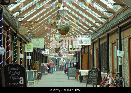 Devon. Toller Torrington Pannier Market and Arcade, ein verdeckter viktorianischer Markt in Great Torrington, einem hübschen Dorf in North Devon, SW England, Großbritannien Stockfoto