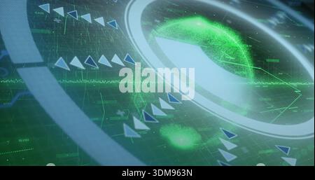 Zeigt einen grünen Globus-Cluster mit Hologramm, der sich innerhalb eines kreisförmigen HUD auf einem dunklen Raster dreht, mit Chevrons Stockfoto