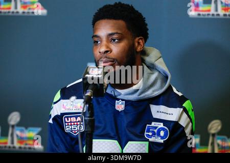 San Jose, USA. Februar 2026. Seattle Seahawks Cornerback #21 Devon Witherspoon spricht während der Seattle Seahawks Media Availability, die am 4. Februar 2026 im San Jose Marriott in San Jose, Kalifornien stattfand. Der Super Bowl LX findet am 8. Februar 2026 zwischen den New England Patriots und den Seattle Seahawks statt. (Foto: Kindell Buchanan/SIPA USA) Credit: SIPA USA/Alamy Live News Stockfoto