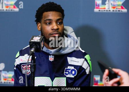 San Jose, USA. Februar 2026. Seattle Seahawks Cornerback #21 Devon Witherspoon spricht während der Seattle Seahawks Media Availability, die am 4. Februar 2026 im San Jose Marriott in San Jose, Kalifornien stattfand. Der Super Bowl LX findet am 8. Februar 2026 zwischen den New England Patriots und den Seattle Seahawks statt. (Foto: Kindell Buchanan/SIPA USA) Credit: SIPA USA/Alamy Live News Stockfoto