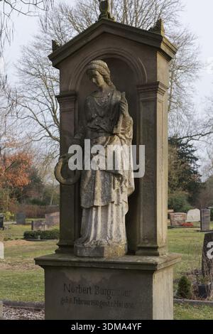 Grabmal des Komponisten Norbert Burgmüller, Nordfriedhof Düsseldorf, Nordrhein-Westfalen Stockfoto