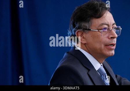 Washington, Usa. Februar 2026. Der kolumbianische Präsident Gustavo Petro spricht am 4. Februar 2026 in Washington, D.C. Foto: Olivier Douliery/ABACAPRESS.COM Credit: Abaca Press/Alamy Live News Stockfoto