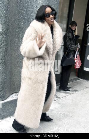 New York, NY, USA. 4th Feb, 2026. Kelly Rowland seen at The View on February 4, 2026 in New York City. Credit: Rw/Media Punch/Alamy Live News Stockfoto