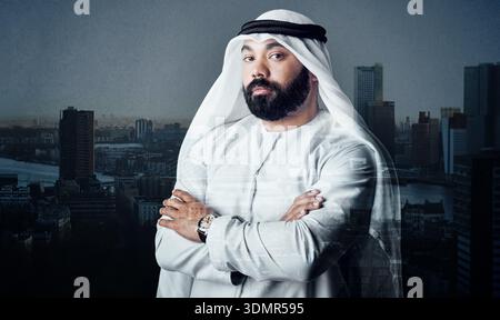 Araber, Geschäftsmann und Porträt mit Vertrauen in die Stadt Dubai für die Architekturentwicklung. Muslimischer Mann, islam oder Arme mit doppelter Exposition Stockfoto