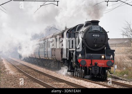 Alnmouth, Northumberland, Großbritannien. 29. März 2025. Dampfzug auf der East Coast Mainline von York nach Edinburgh. Foto von Richard Holmes. Stockfoto