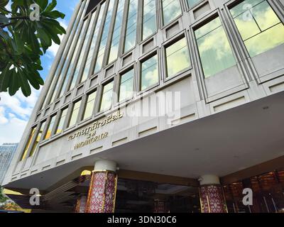 Äußere des NagaWorld 2 Casino Complex in Phnom Penh, Kambodscha. Es ist ein integriertes Hotel und Unterhaltungszentrum, das Eigentum von NagaCorp ist Stockfoto