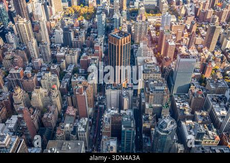 Der Blick auf New York City ist spektakulär von der Spitze des Empire State Building. Stockfoto