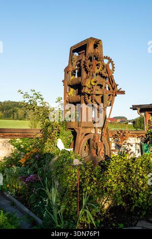 Entlang des Brunnbach am Themenweg „die Mühlen am Brunnbach“ in Thalgau im Salzburger Flachgau, Salzburg, Österreich am 20.09.2023. // entlang des Brunnbachs auf dem Themenweg „die Mühlen am Brunnbach“ in Thalgau im Salzburger Flachgau, Salzburg, Österreich am 20. September 2023. - 20230920 PD29779 Stockfoto
