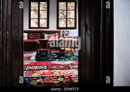 Innenraum von Blagaj Tekke in Mostar Stockfoto