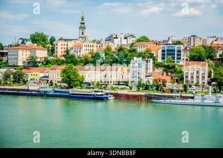 16. Juni 2024, Belgrad, Serbien: Blick auf die Skyline von Belgrad, Serbien von der Save Stockfoto