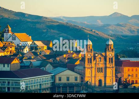 Madagaskar, Region Haute Matsiatra, zentrales Hochland, Fianarantsoa, Kathedrale ​​Ambozontany in der Altstadt Stockfoto