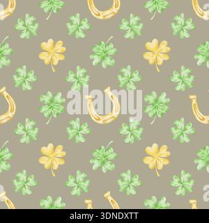Goldene Hufeisen, grüne Kleeblätter und gelbe Akzente auf gedämpften grünen Farben, nahtloses Muster mit Aquarellabbildungen, handgezeichnet für St. Patricks Day Merchandise einschließlich Stoff, Geschenkpapier Stockfoto