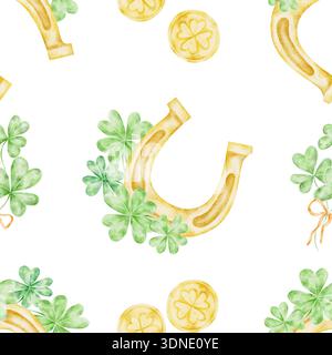 Goldene Hufeisen, grüne Kleeblätter und gelbe Münzen in Wiederholungen angeordnet, nahtloses Muster mit Aquarellabbildungen, handgezeichnet für Anwendungen am St. Patricks Day wie Geschenkpapier, Stoffdrucke, Stockfoto