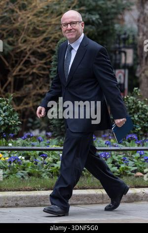 London, Großbritannien. Februar 2026. Der Generalstaatsanwalt Richard Hermer kommt in der Downing Street an, um an der wöchentlichen Kabinettssitzung teilzunehmen. Quelle: Wiktor Szymanowicz/Alamy Live News Stockfoto