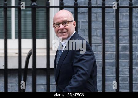 London, Großbritannien. Februar 2026. Der Generalstaatsanwalt Richard Hermer kommt in der Downing Street an, um an der wöchentlichen Kabinettssitzung teilzunehmen. Quelle: Wiktor Szymanowicz/Alamy Live News Stockfoto