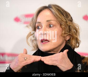 Eine Pressekonferenz im Schaumrollenkönig in St. Willibald, Österreich, am Dienstag, 10. Februar 2026 mit Opernballstar Sharon Stone. Sharon Stone - 20260210 PD14280 Credit: APA-PictureDesk/Alamy Live News Stockfoto