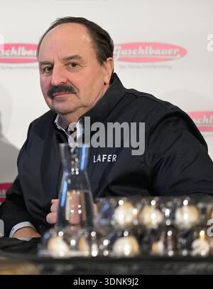 Eine Pressekonferenz im Schaumrollenkönig in St. Willibald, Österreich, am Dienstag, 10. Februar 2026 mit Opernballstar Sharon Stone. Johann Lafer - 20260210 PD13977 Credit: APA-PictureDesk/Alamy Live News Stockfoto