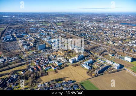 Luftbild, TU Technische Universität Dortmund TZDO Technologiezentrum mit Hochbahn Schwebebahn Anlage, Fachhochschule Dortmund, Gesamtübersicht, Eichlinghofen, Dortmund, Ruhrgebiet, Nordrhein-Westfalen, Deutschland ACHTUNGxMINDESTHONORARx60xEURO *** Luftaufnahme, TU Technische Universität Dortmund TZDO Technology Center mit erhöhtem Einschienenbahnsystem, Hochschule Dortmund, Allgemeine Ansicht, Eichlinghofen, Dortmund, Ruhrgebiet, Nordrhein-Westfalen, Deutschland ATTENTIONxMINDESTHONORARx60xEURO Stockfoto