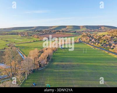 Aus der Vogelperspektive des Rugby Clubs lewes mit Blick auf die Südtiefen im Osten von sussex Stockfoto