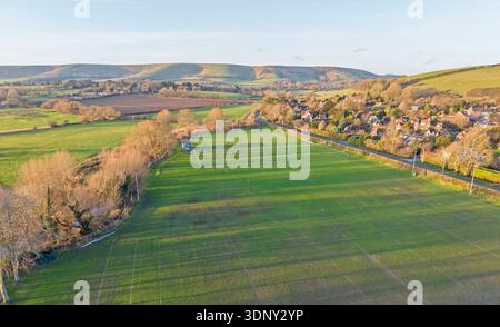 Aus der Vogelperspektive des Rugby Clubs lewes mit Blick auf die Südtiefen im Osten von sussex Stockfoto