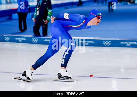Riccardo Lorello aus Italien trat am 7. Tag der Olympischen Winterspiele 2026 in Milano Cortina am 13. Februar 2026 im Milano Speed Skating Stadion an der 10000-m-Strecke der Männer an. (Quelle: Henk Jan Dijks/MTB-Photo/Alamy Live News) Stockfoto