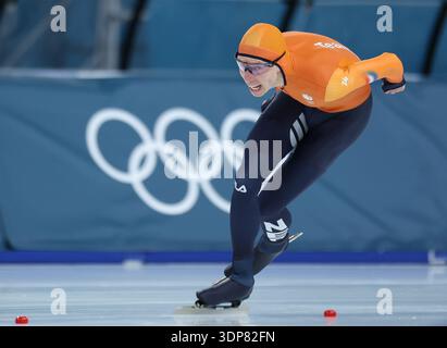 Mailand, Italien. Februar 2026. Jorrit Bergsma aus den Niederlanden tritt beim 10000-m-Rennen der Männer bei den Olympischen Winterspielen 2026 in Mailand, Italien, am 13. Februar 2026 an. Quelle: Li Jing/Xinhua/Alamy Live News Stockfoto