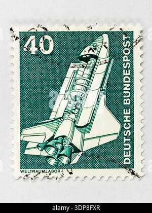 Space Shuttle Spacelab Deutsche Technologie Luftfahrt Wissenschaft Europäische Zusammenarbeit Erbe! Dieser dynamische deutsche Gedenkstempel wurde 1975 von der herausgegeben Stockfoto