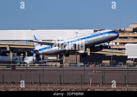 Flughafen Sky Harbor 2-1-2026 Phoenix, AZ USA American Airlines Boeing Airbua A210 N581UW Piedmont Heritage Lackierung Phoenix Sky Harbor Intl. Flughafen. Stockfoto
