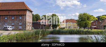 Schloss gut Wotersen in Roseburg Schleswig-Holstein in Deutschland als Filmset für einige deutsche Filme verwendet Stockfoto