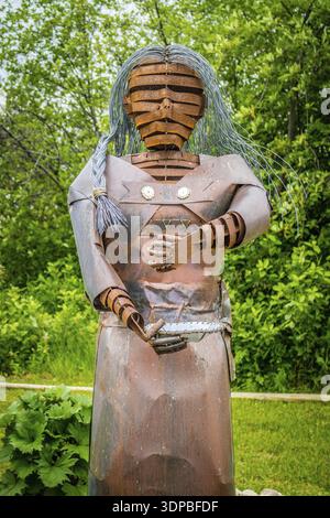 Mackinac Island, MI, USA - 23. Juni 2018: Der Anishinaabe Frau historischen Kultur Stockfoto