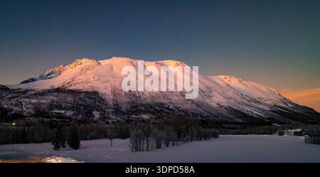 Blick auf die norwegische Landschaft im Winter, Norwegen. Stockfoto