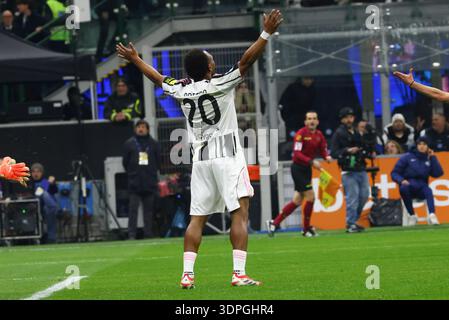 Lois Openda feiert das Tor beim Spiel der Serie A zwischen dem FC internazionale und Juventus am 14. Februar 2026 im Giuseppe Meazza Stadion in Mailand Stockfoto