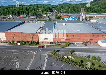 Galax Virginia – 24. Juni 2023: Luftaufnahme der Vaughan Bassett Furniture Company Factory in Galax Virginia Stockfoto