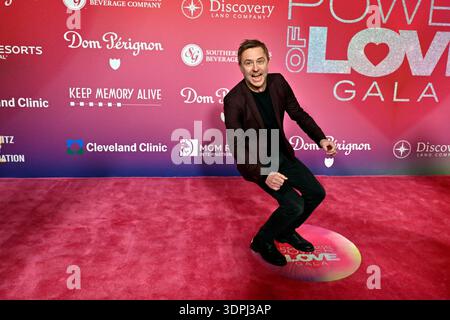 14. Februar 2026 - Las Vegas, Nevada, USA - der Comedian und Schauspieler Chris Hardwick nimmt am 14. Februar 2026 in Las Vegas, Nevada an der jährlichen Keep Memory Alive Power of Love Gala Benefit für die Cleveland Clinic Lou Ruvo Center for Brain Health in der MGM Grand Garden Arena Teil. (Kreditbild: © David Becker/ZUMA Press Wire) NUR REDAKTIONELLE VERWENDUNG! Nicht für kommerzielle ZWECKE! Stockfoto